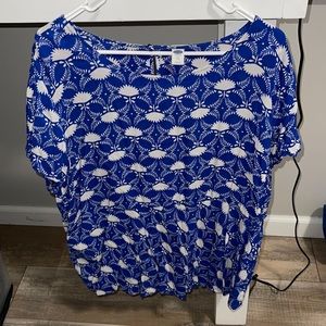 Old Navy top